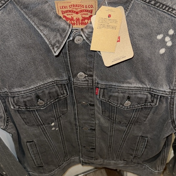 Women’s Levi jacket - Picture 6 of 6